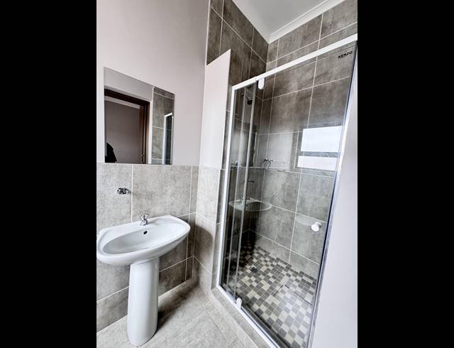 3 BEDROOM FREESTANDING FOR SALE IN DIE HEUWEL